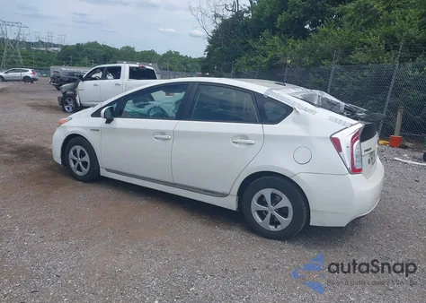 2014 Toyota Prius Three z USA, uszkodzony, nr VIN JTDKN3DU2E1760604